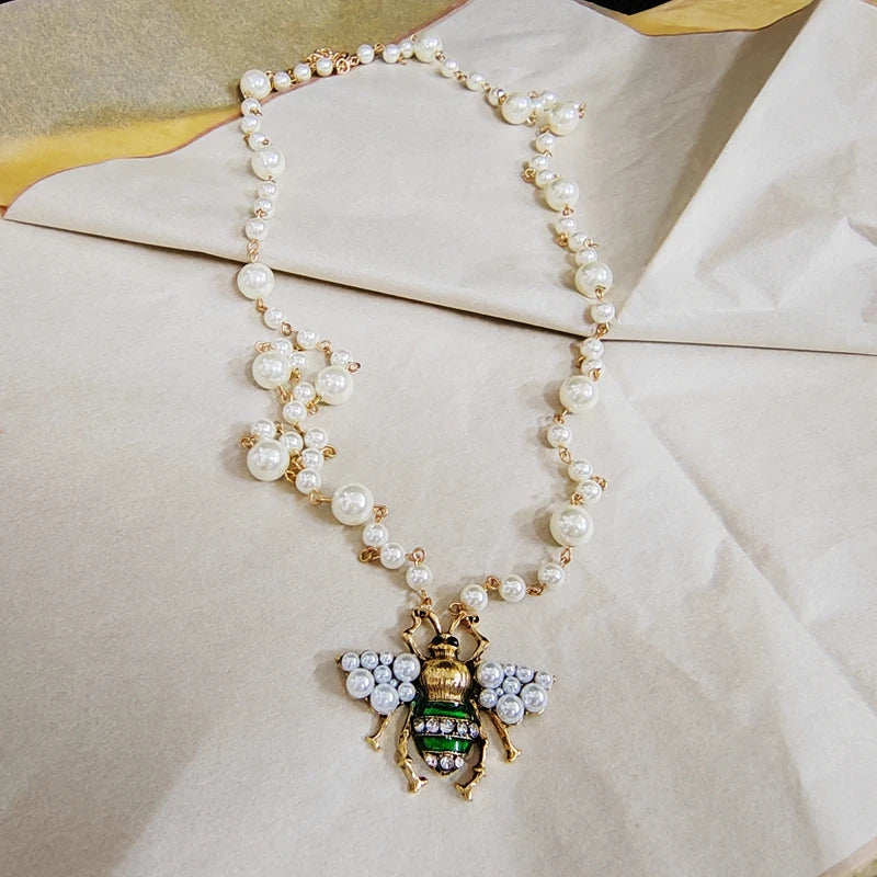 Royal Bees Handmade Jewelry Set