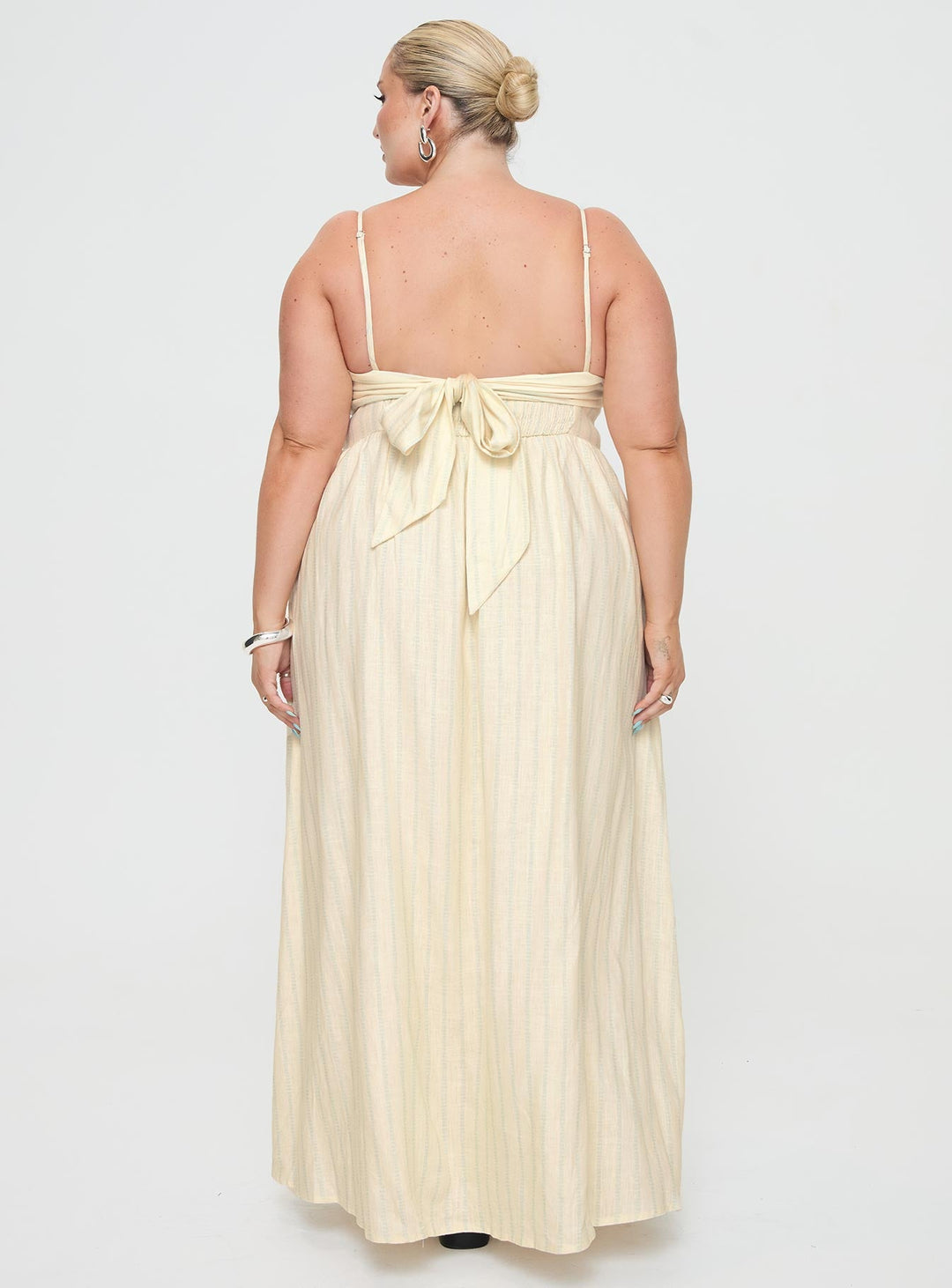 Slow Dance Linen Blend Maxi Dress Cream / Blue Curve