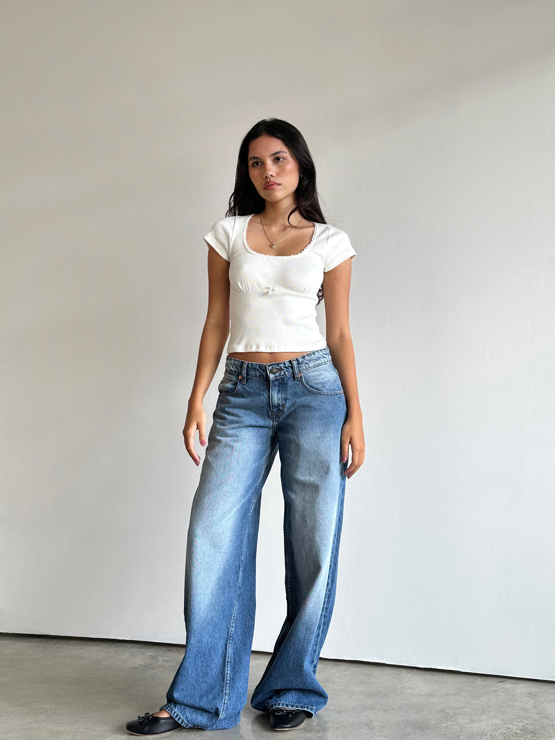 Roomy Extra Wide Low Rise Jeans in Marine Blue Wash