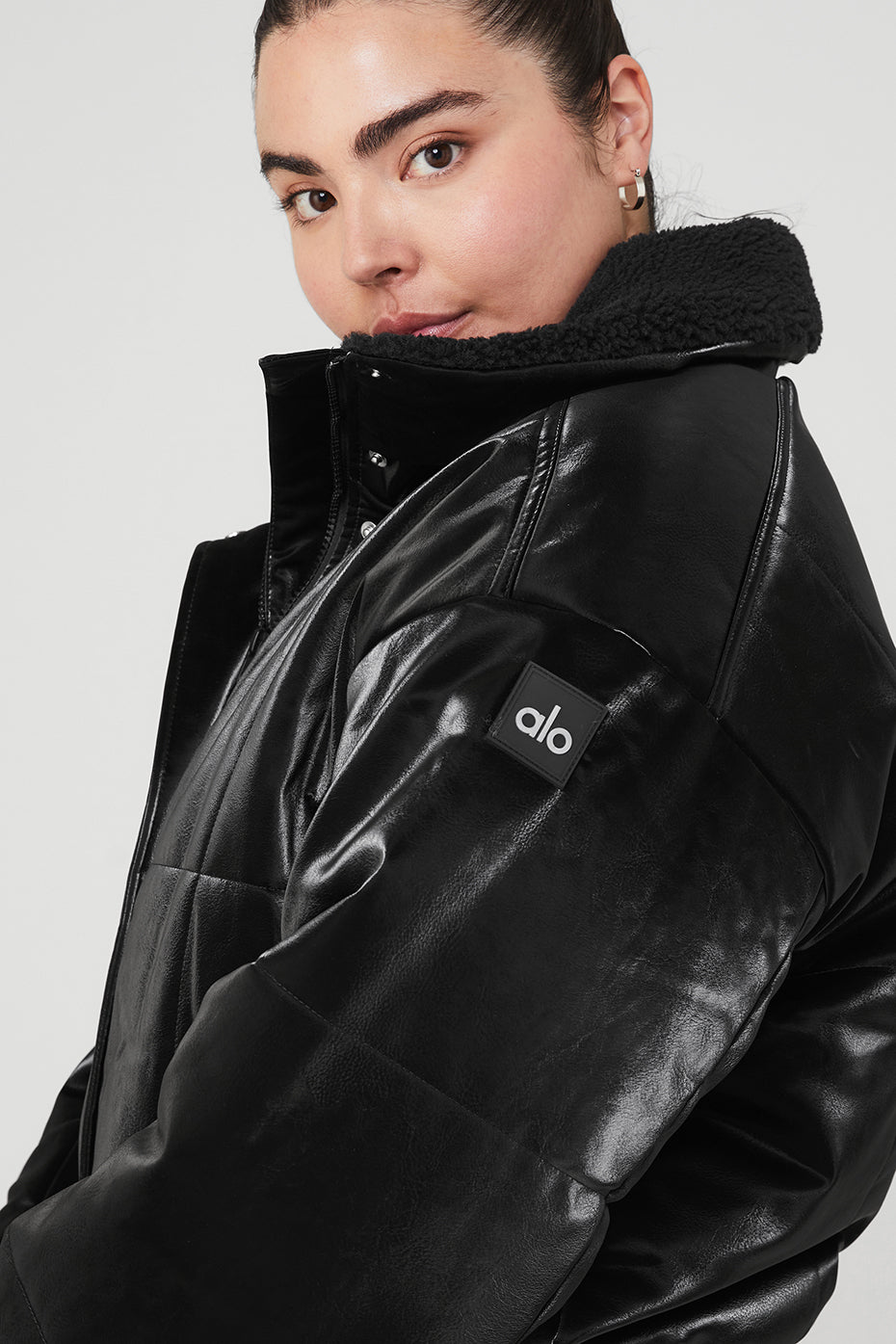 Orion Cropped Puffer - Black