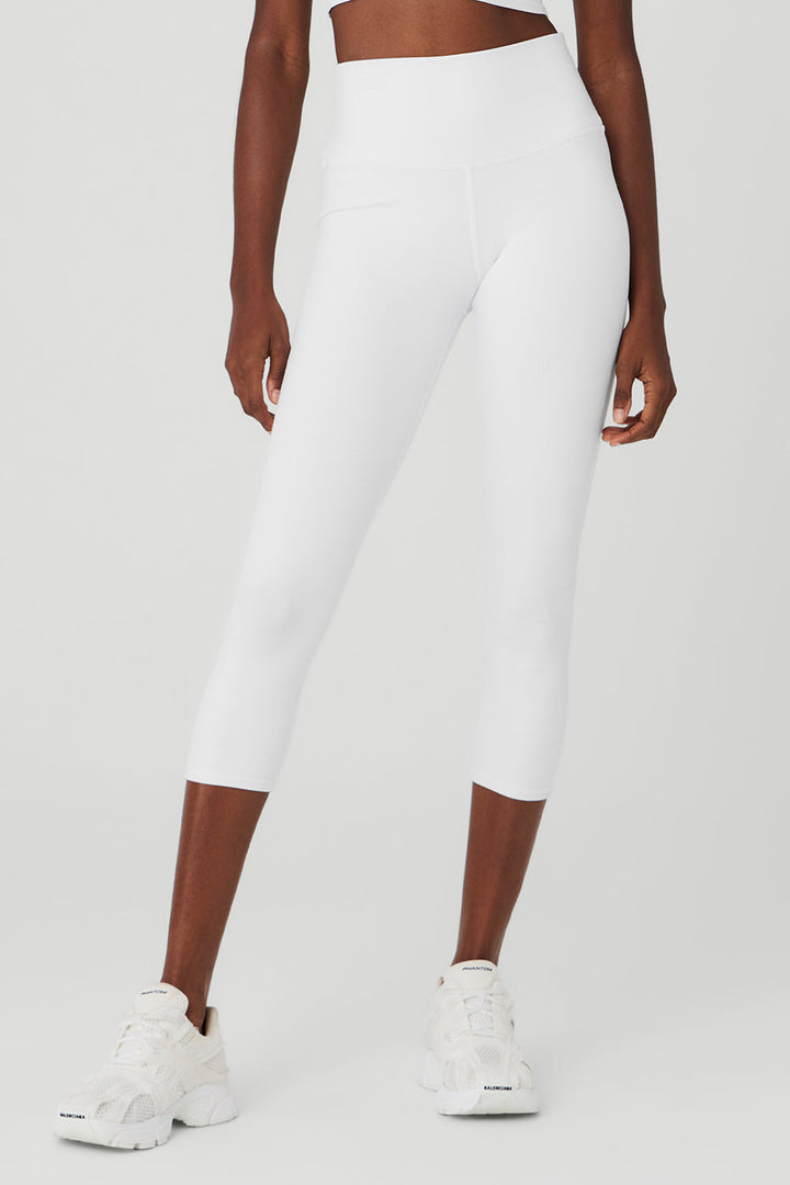 High-Waist Airbrush Capri - White