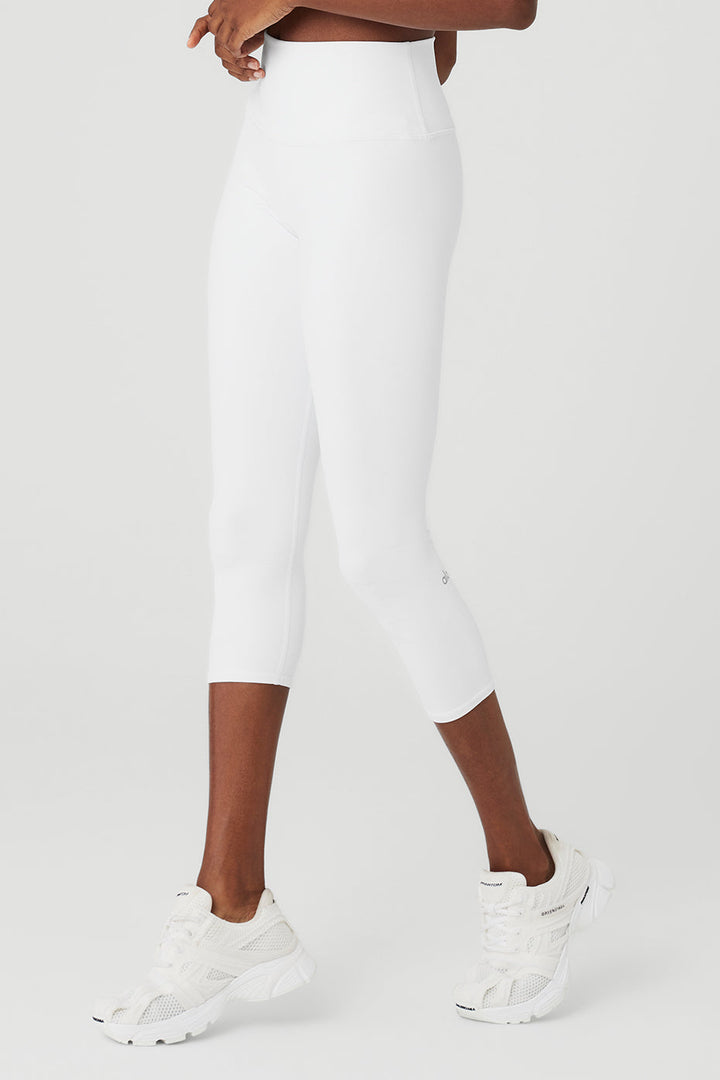 High-Waist Airbrush Capri - White